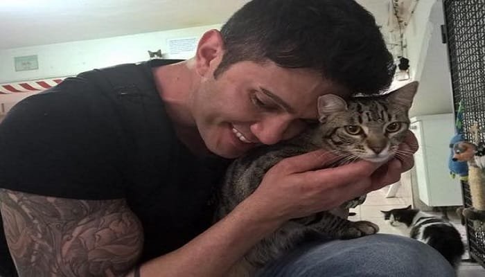 Man Loves Cats and Helps Them Everywhere He Goes!