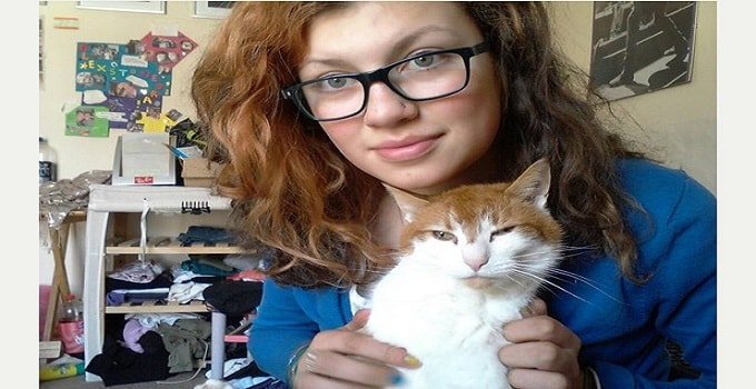 Cat Missing For a Year Turns Up After Owner Spots Picture on Facebook