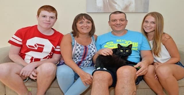 Missing Black Cat Turns Up a Year Later!